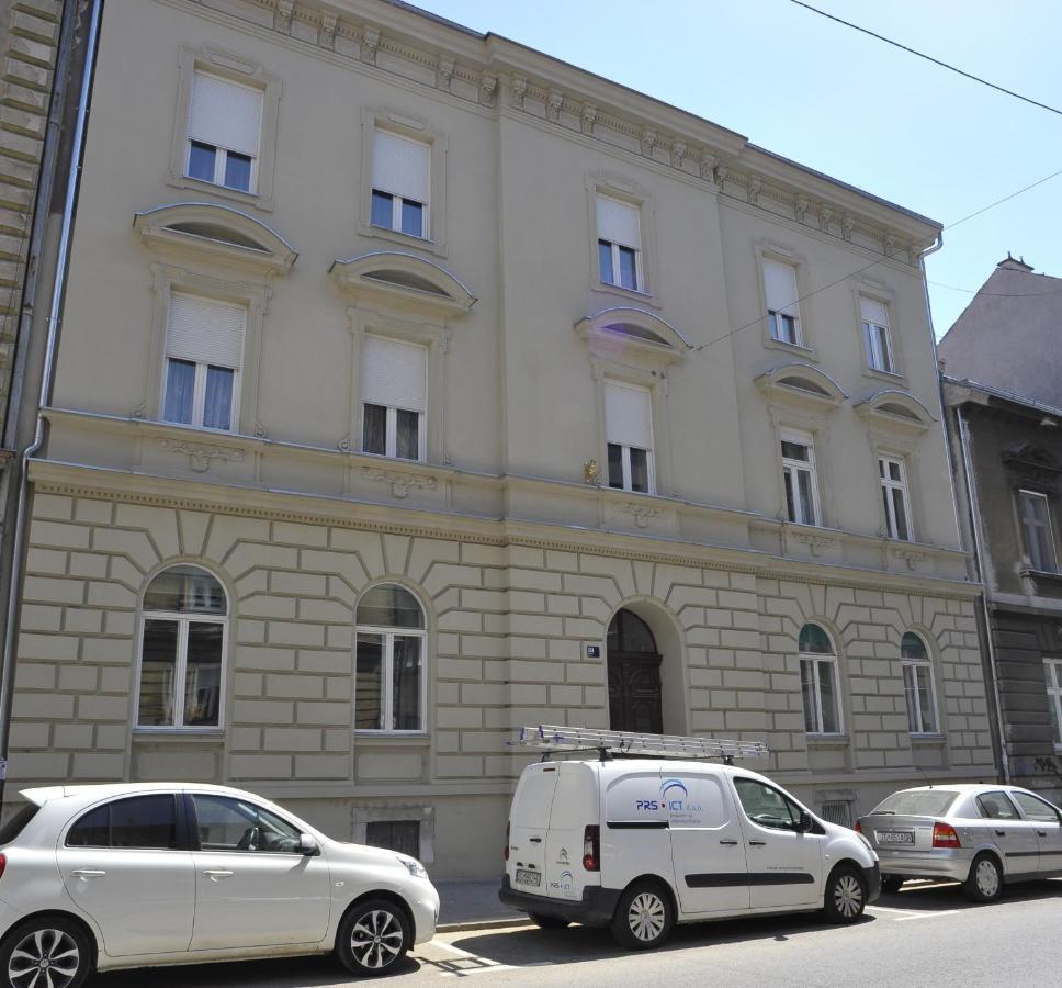 Apartment Calliope Zagreb Extérieur photo
